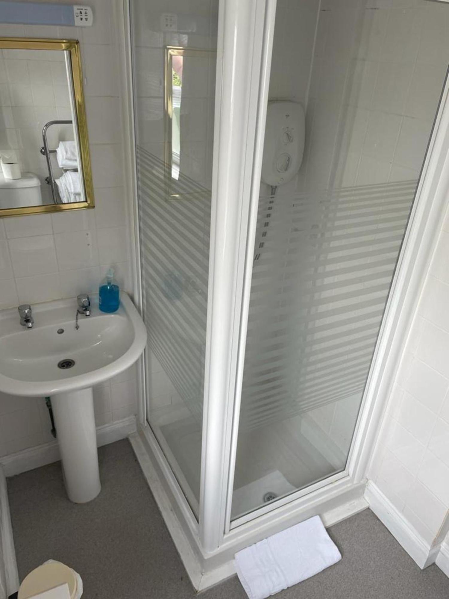 Oyo No 3 Hotell Bath Exteriör bild
