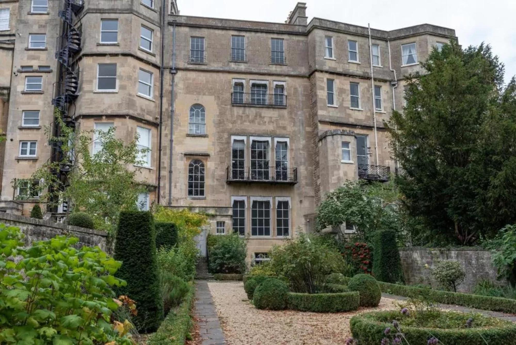 Oyo No 3 Hotell Bath Exteriör bild
