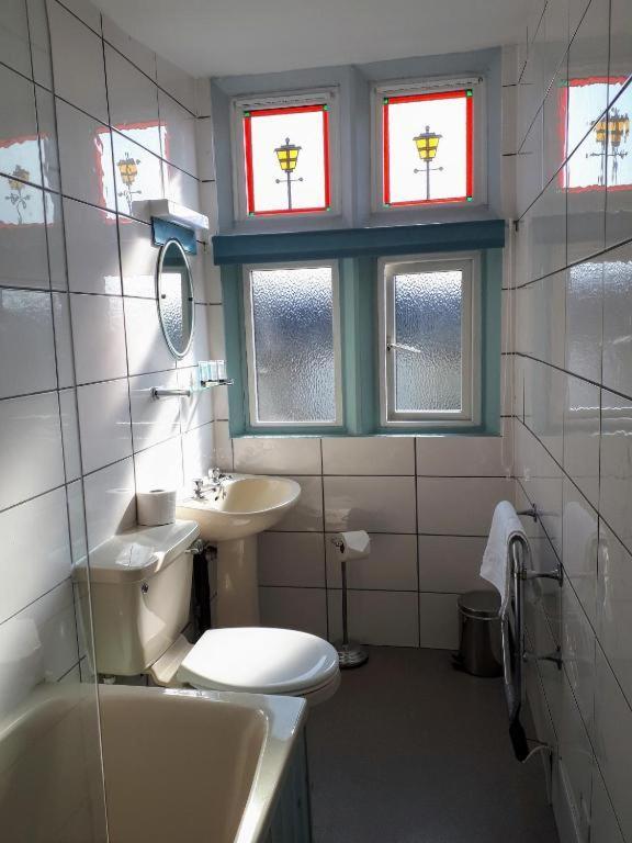 Oyo No 3 Hotell Bath Exteriör bild
