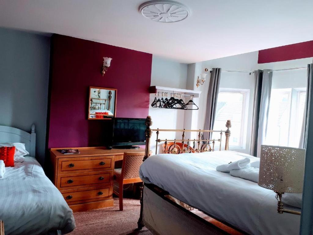 Oyo No 3 Hotell Bath Exteriör bild